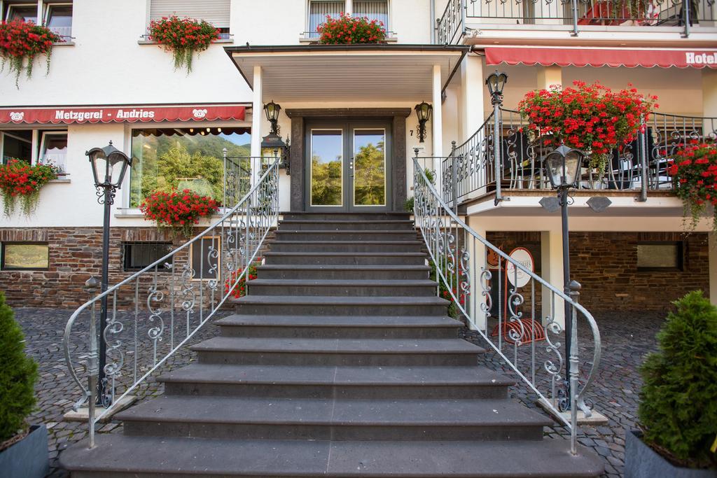 Metzgerei Moselgasthof Andries * Mesenich